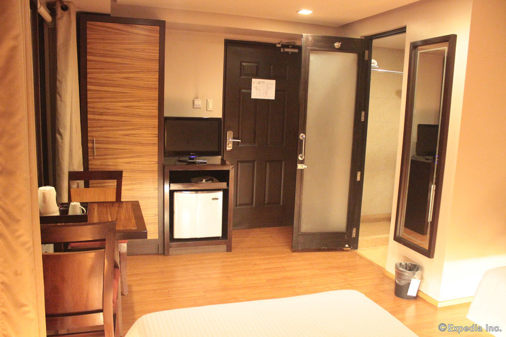Soleste Suites Cidade Quezon Exterior foto