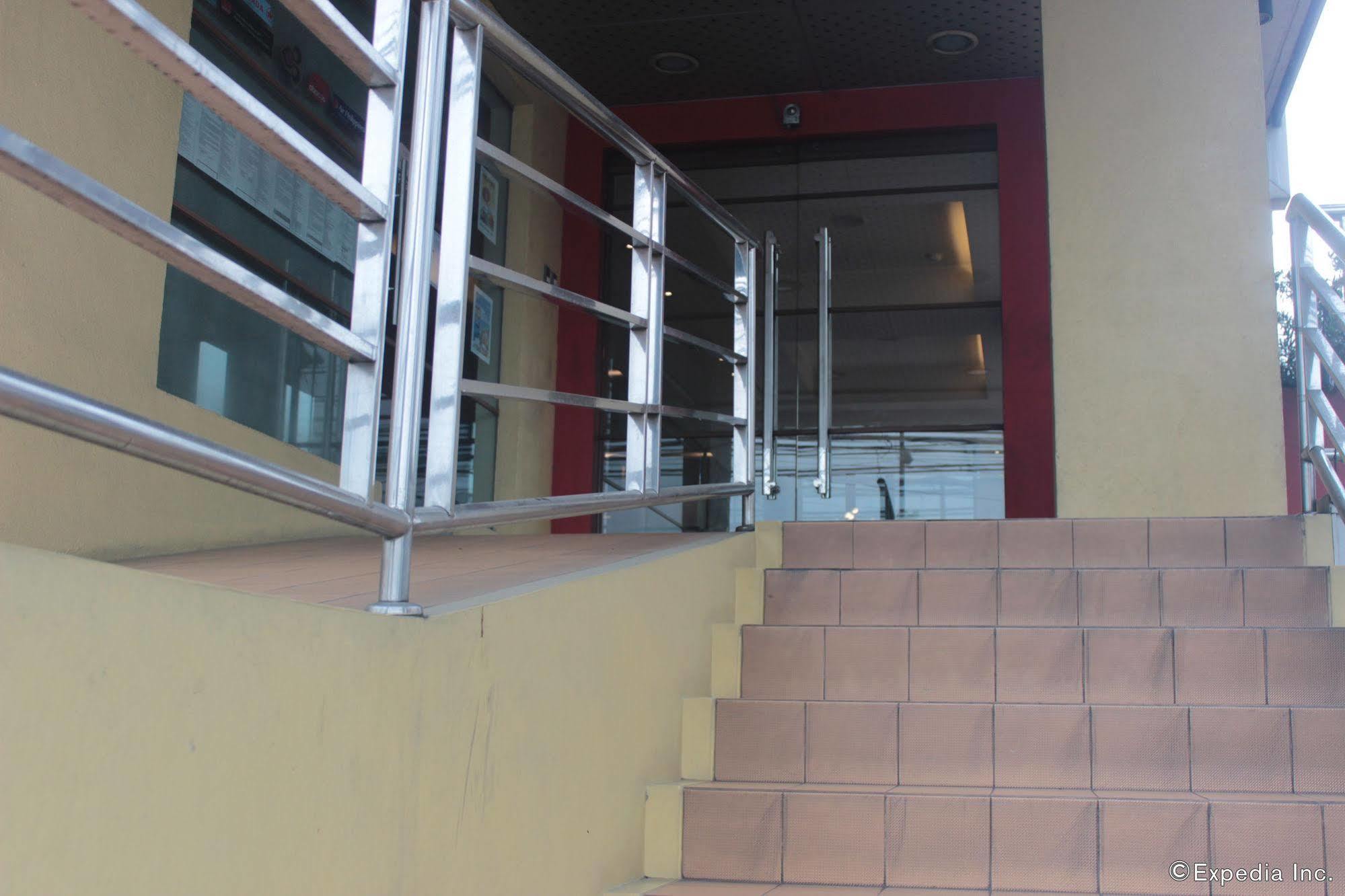 Soleste Suites Cidade Quezon Exterior foto